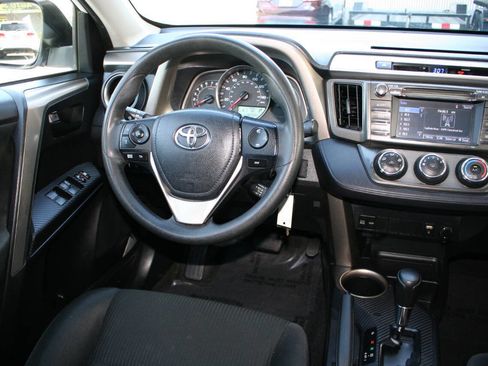 Used 2014 Toyota RAV4 LE image 13