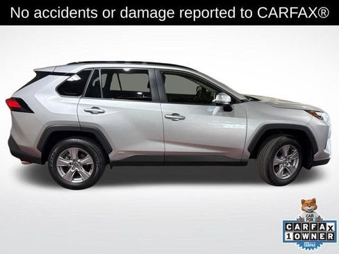 Used 2025 Toyota RAV4 XLE w/ Convenience Package AWD/4WD image 3