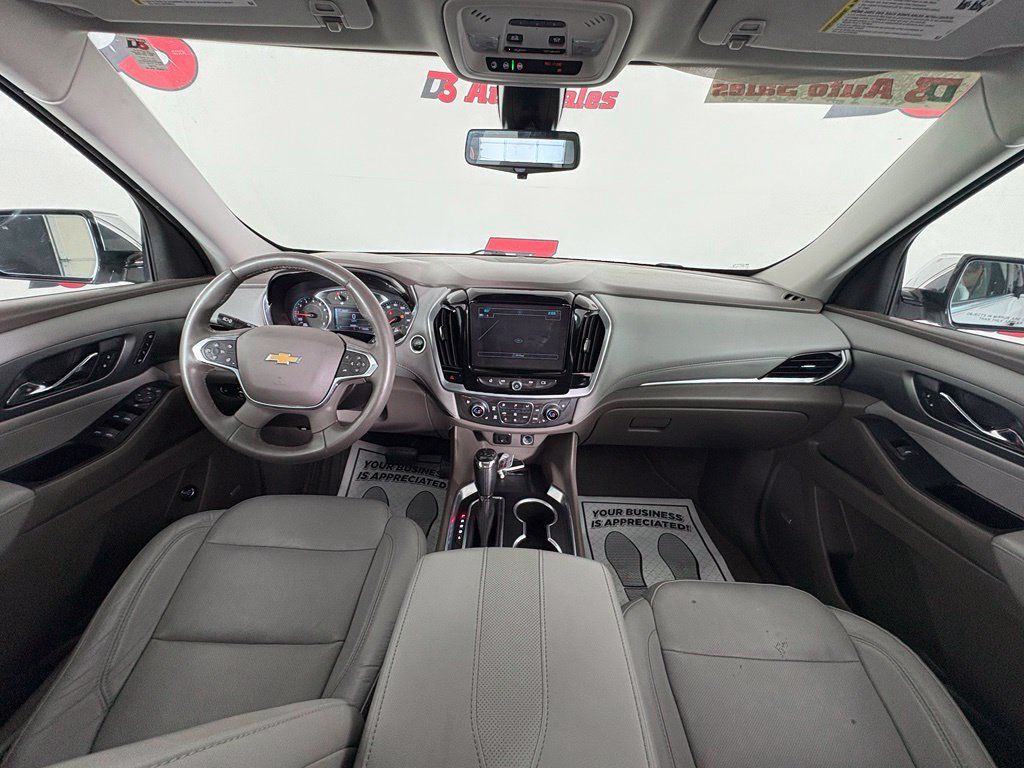 Used 2019 Chevrolet Traverse Premier w/ Driver Confidence II Package FWD image 41