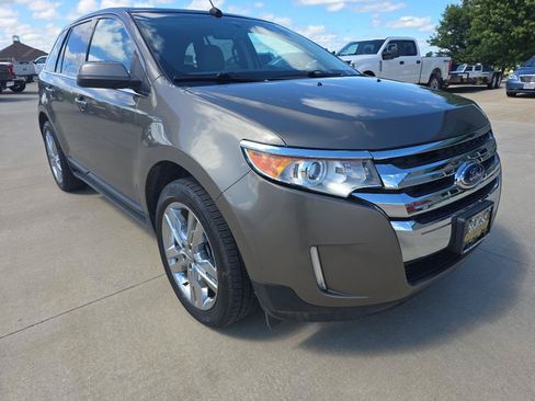 Used 2013 Ford Edge Limited FWD image 11