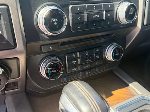 Used 2018 Ford F150 Limited AWD/4WD image 39