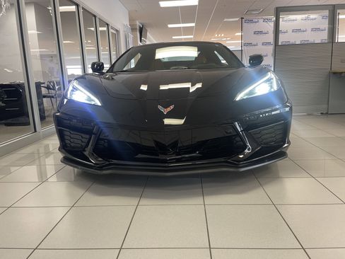 Used 2023 Chevrolet Corvette Stingray Preferred Conv w/ Chrome Exterior Badge Package image 6