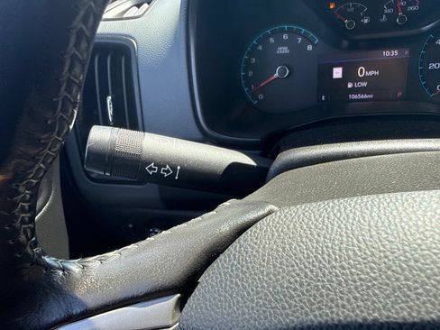 Used 2021 Chevrolet Colorado Z71 w/ Z71 Midnight Edition AWD/4WD image 33