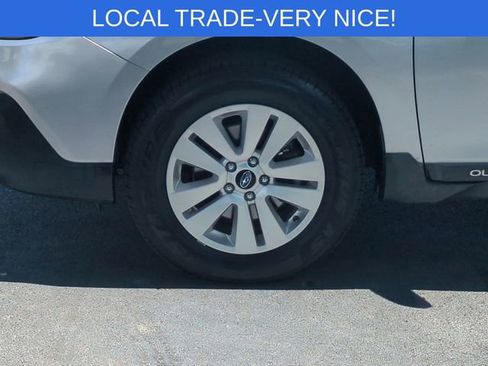 Used 2018 Subaru Outback 2.5i Premium AWD/4WD image 10