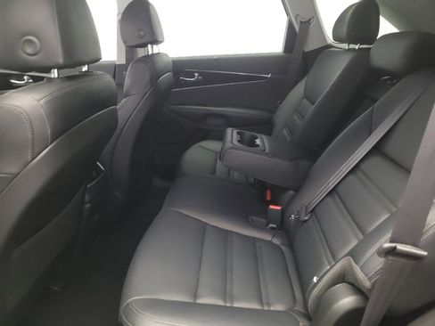 Used 2018 Kia Sorento EX AWD/4WD image 18