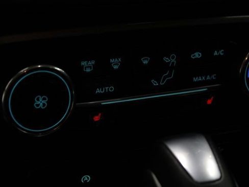 Used 2019 Ford EcoSport SE w/ SE Convenience Package FWD image 16
