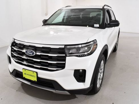 New 2026 Ford Explorer Active w/ Active Comfort Package AWD/4WD image 2