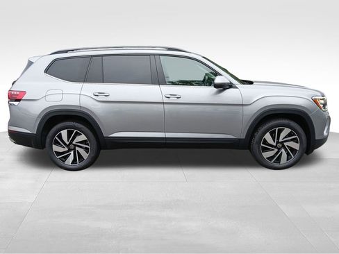 New 2026 Volkswagen Atlas SE image 6