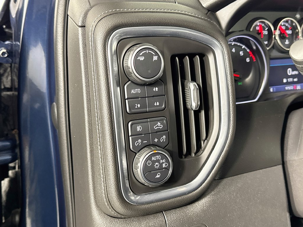 Used 2019 Chevrolet Silverado 1500 LT Trail Boss AWD/4WD image 15