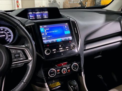 Used 2019 Subaru Forester Limited AWD/4WD image 6