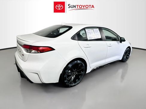 Used 2026 Toyota Corolla SE FWD image 4