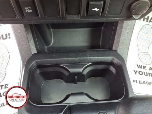 Used 2023 Toyota Tacoma SR AWD/4WD image 14