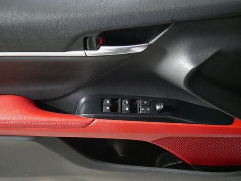 Used 2019 Toyota Camry XSE w/ Driver Assist Package FWD image 19