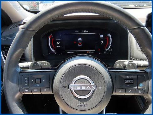 Used 2023 Nissan Rogue Platinum w/ Platinum Premium Package AWD/4WD image 15