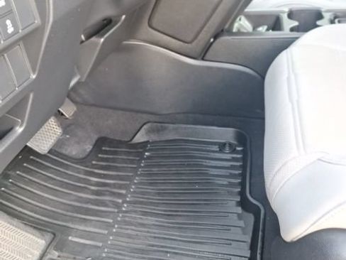 Used 2017 Honda CR-V EX-L image 10