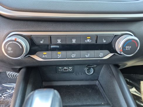 Used 2020 Nissan Altima 2.5 SR w/ Premium Package FWD image 32