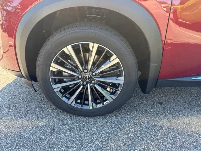 New 2026 Nissan Pathfinder Platinum AWD/4WD image 14