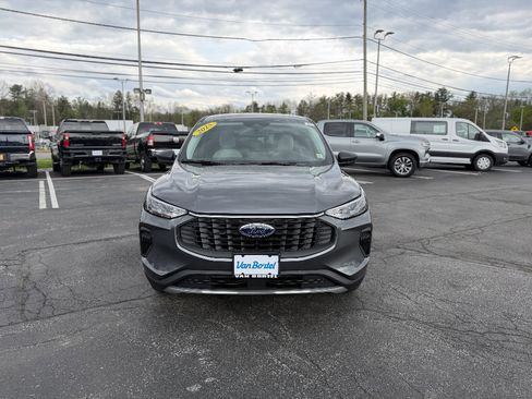 Used 2025 Ford Escape Active w/ Cold Weather Package AWD/4WD image 10