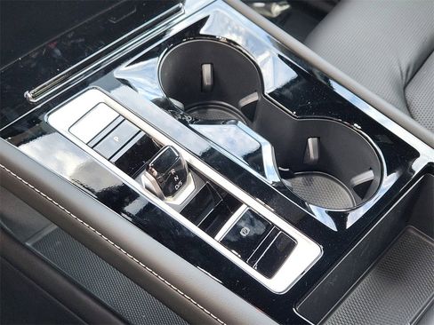 New 2026 Volkswagen Atlas Cross Sport SEL R-Line image 17