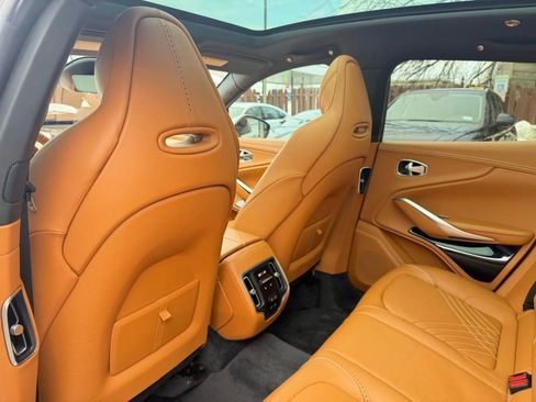 Used 2021 Aston Martin DBX Sport Utility 4D image 16