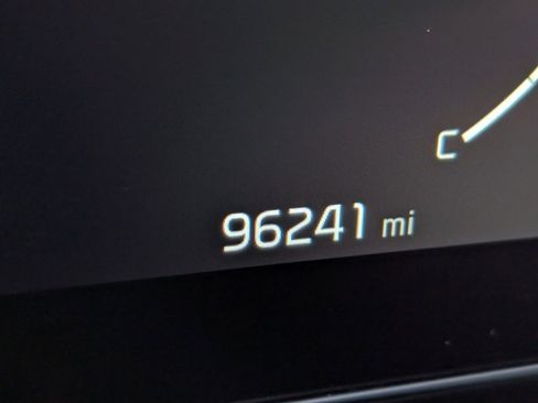 Used 2023 Kia Sportage SX image 13