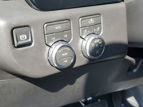 New 2026 GMC Sierra 1500 Elevation image 8