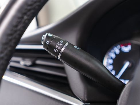 Used 2024 Buick Enclave Avenir image 22