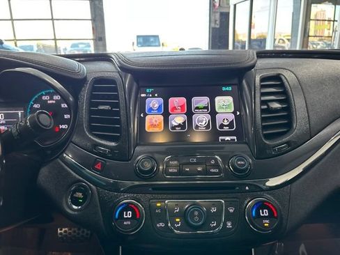 Used 2017 Chevrolet Impala Premier FWD image 22