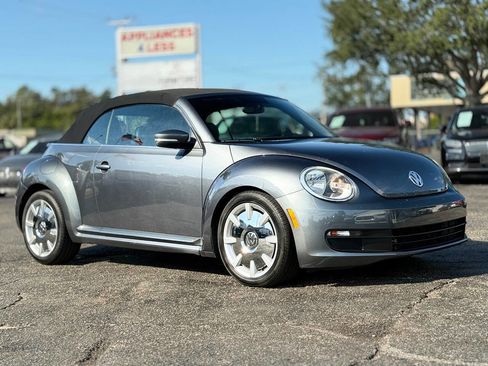 Used 2013 Volkswagen Beetle 2.5 image 8