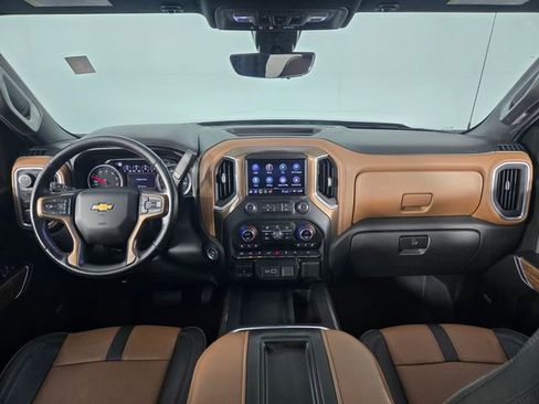 Used 2021 Chevrolet Silverado 1500 High Country w/ Technology Package AWD/4WD image 26