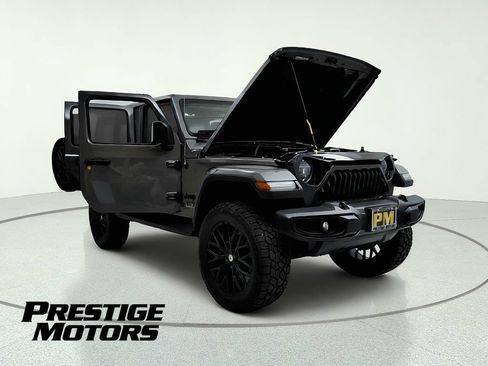 Used 2020 Jeep Wrangler Unlimited Sahara AWD/4WD image 11