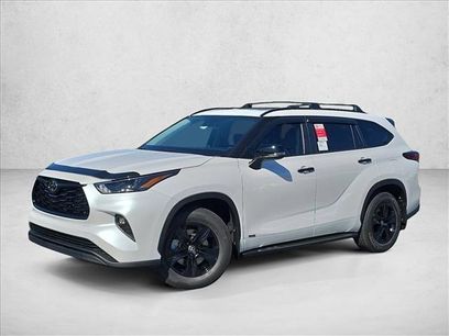 New 2025 Toyota Highlander XLE