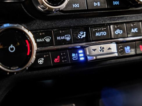 Used 2024 Ford F250 Lariat w/ Sport Appearance Package AWD/4WD image 25