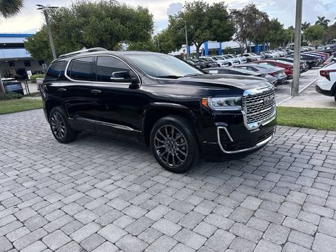 Used 2023 GMC Acadia Denali w/ Black Diamond Edition FWD image 16