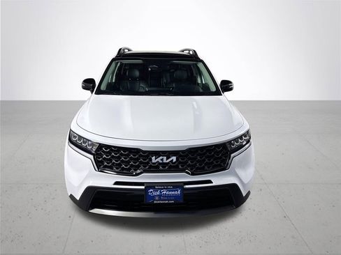 Used 2022 Kia Sorento S w/ Panoramic Sunroof Package AWD/4WD image 3