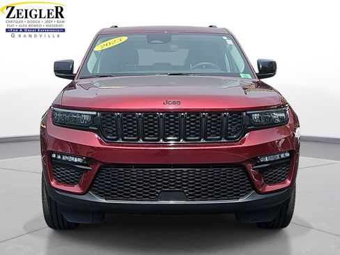 Certified 2023 Jeep Grand Cherokee Limited w/ Black Appearance Package AWD/4WD image 2