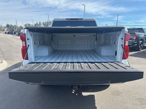 Used 2023 Chevrolet Silverado 1500 LT image 15