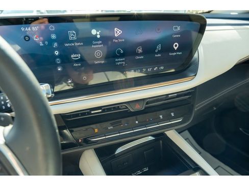 Used 2024 Buick Envision Avenir AWD/4WD image 24