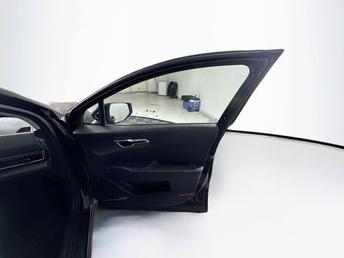 Used 2025 Kia Sportage LX image 31