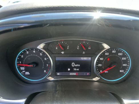 Used 2023 Chevrolet Traverse LT FWD image 16