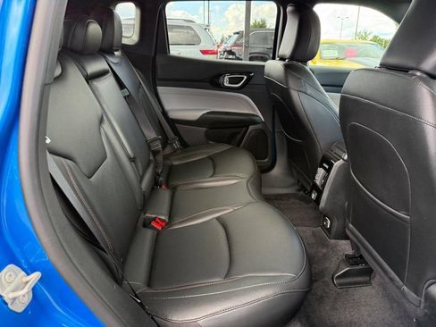 Used 2024 Jeep Compass Limited AWD/4WD image 7