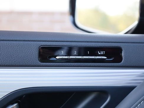 Used 2023 Lexus LX 600 F Sport image 36