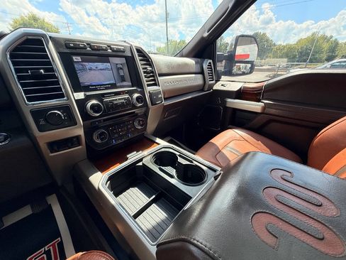 Used 2018 Ford F250 King Ranch w/ King Ranch Ultimate Package AWD/4WD image 29