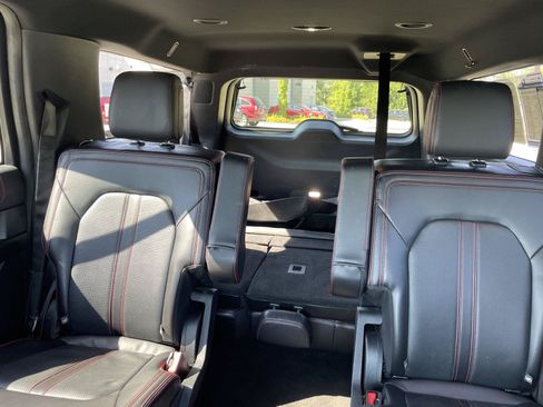 Used 2021 Ford Expedition Max Limited AWD/4WD image 7