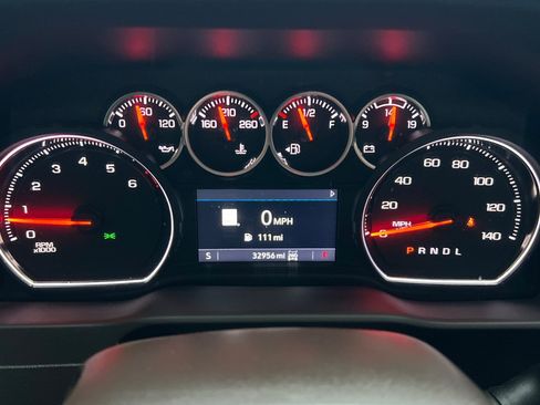 Used 2022 Chevrolet Silverado 1500 LTZ image 24