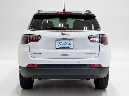 Used 2025 Jeep Compass Limited AWD/4WD image 34