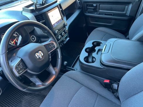 Used 2024 RAM 2500 Tradesman w/ Chrome Appearance Group image 11