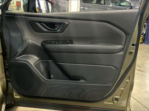 Used 2025 Subaru Forester Premium w/ Convenience Package #1 image 24