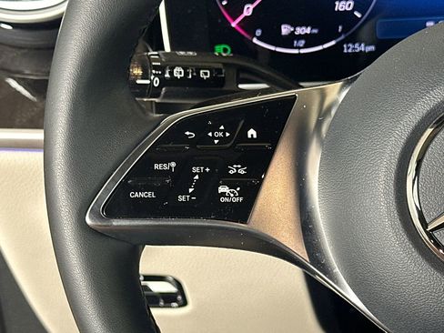 Certified 2026 Mercedes-Benz GLC 300 image 27