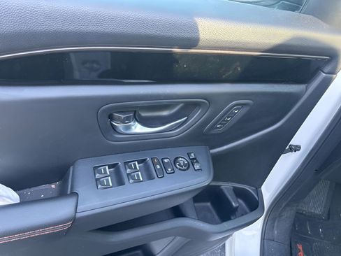 Used 2023 Honda Pilot TrailSport image 21